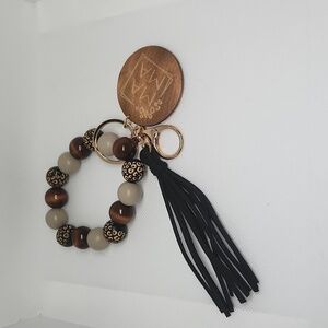 MAMA wristlet with key clip